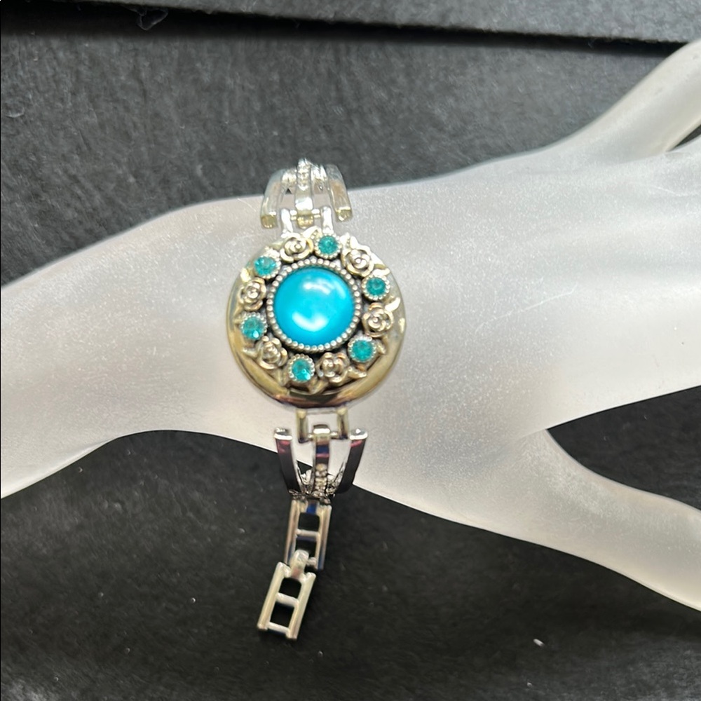 Silver and Turquoise Bracelet 18mm snap button.